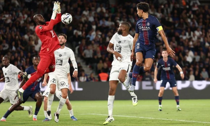 PSG thắng đậm Angers với lối chơi pressing tầm cao