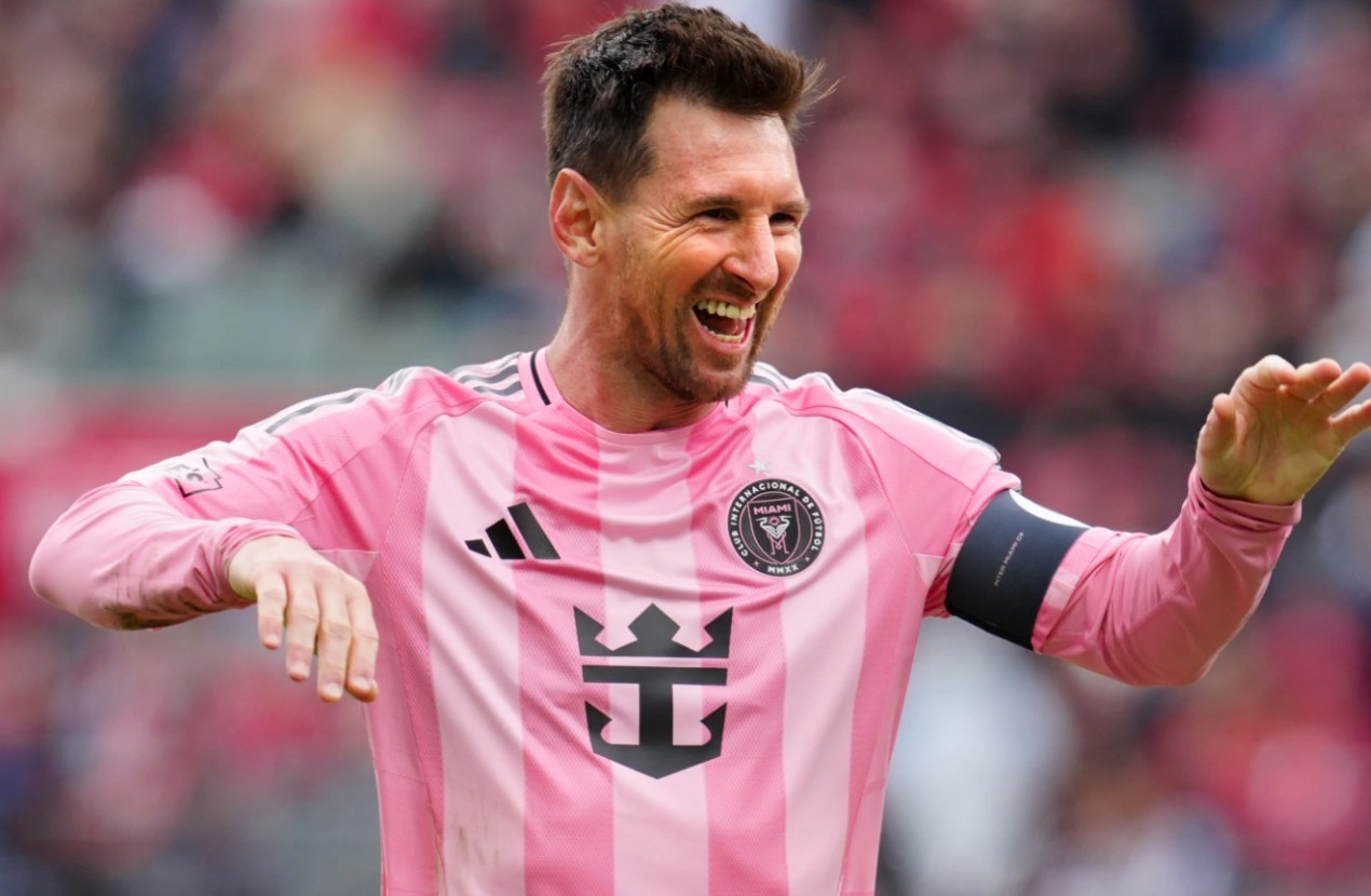 Lương của Messi qua các CLB phản ánh chiến lược tài chính và giá trị thương mại
